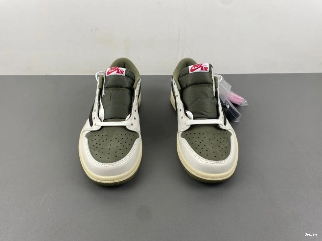 Bmlin Shoes LOW 1 JORDAN SCOTT TRAVIS X OG AIR DM7866-200 OLIVE MEDIUM 0730